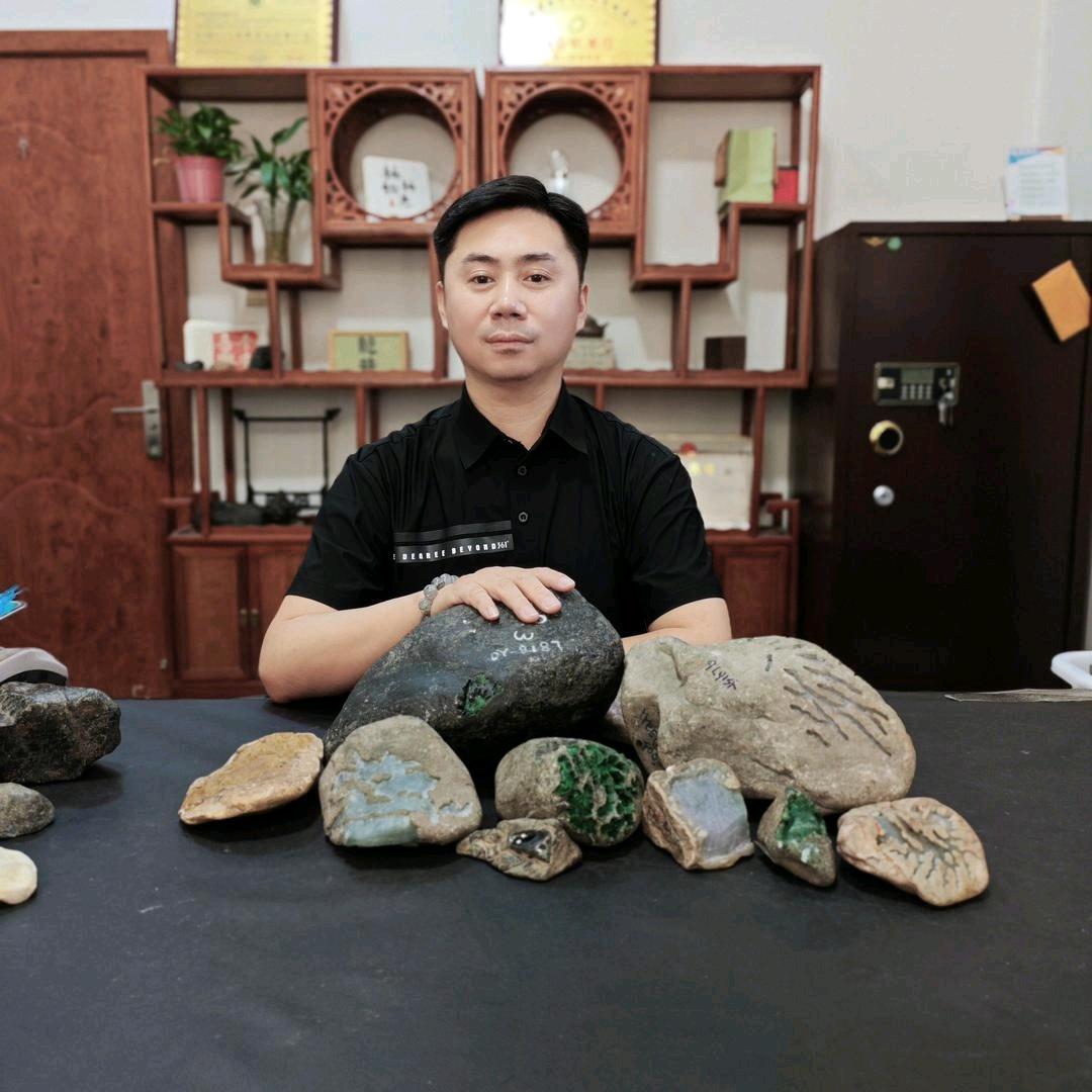 苏课翡翠