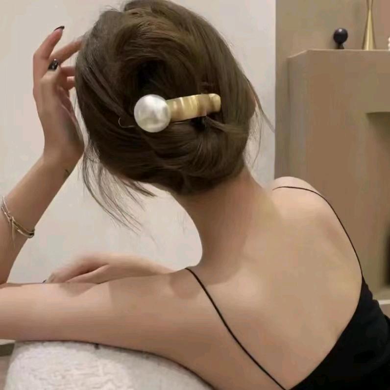 可儿🐶（助力新人涨粉一千万）