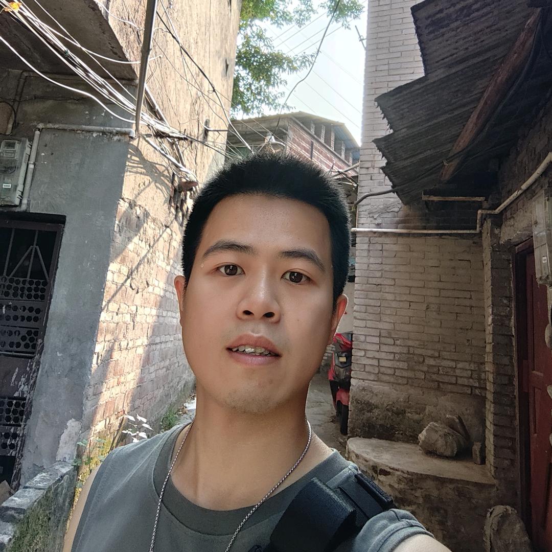 喜欢战术和户外的贱贱