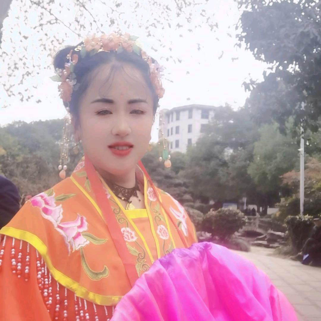 张家界花灯妹子