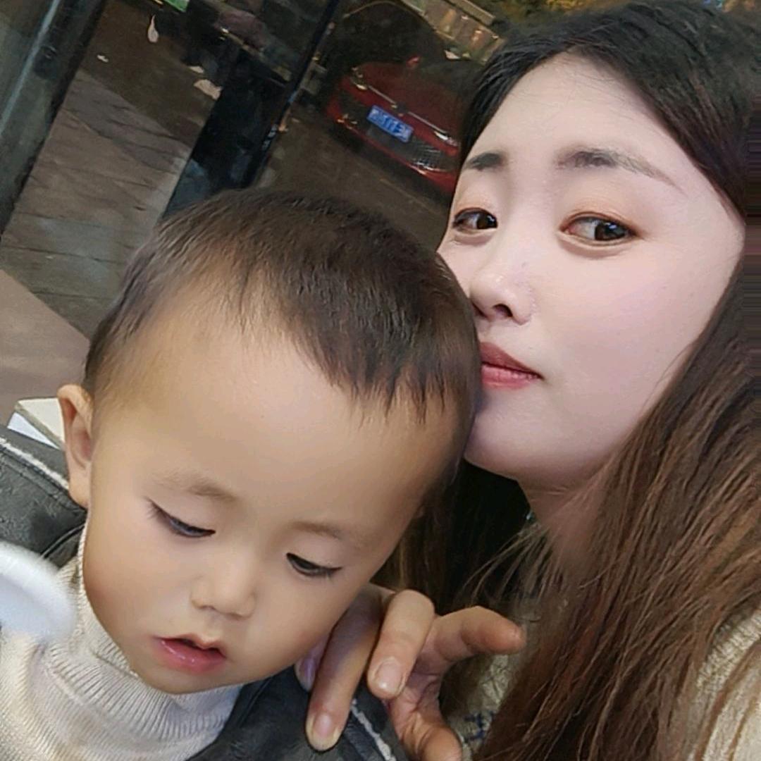 农村四胎宝妈小秋