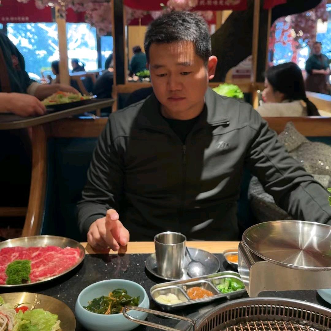 三三两两