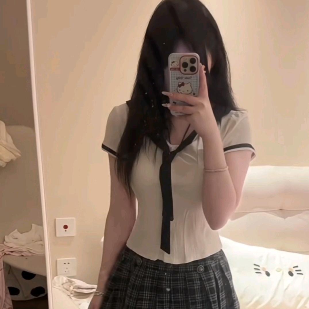 笑笑`(*∩_∩*)′（🉑思）