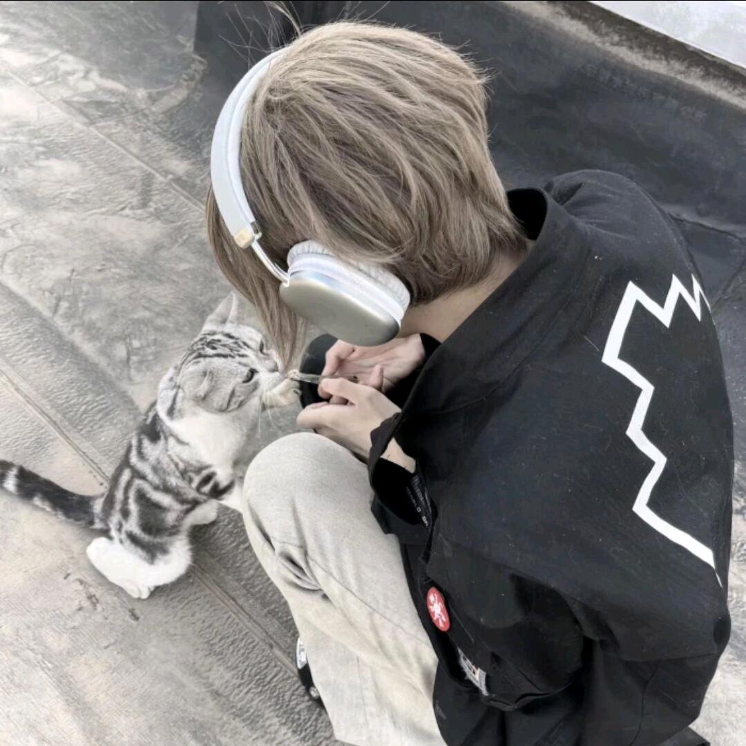 小逸