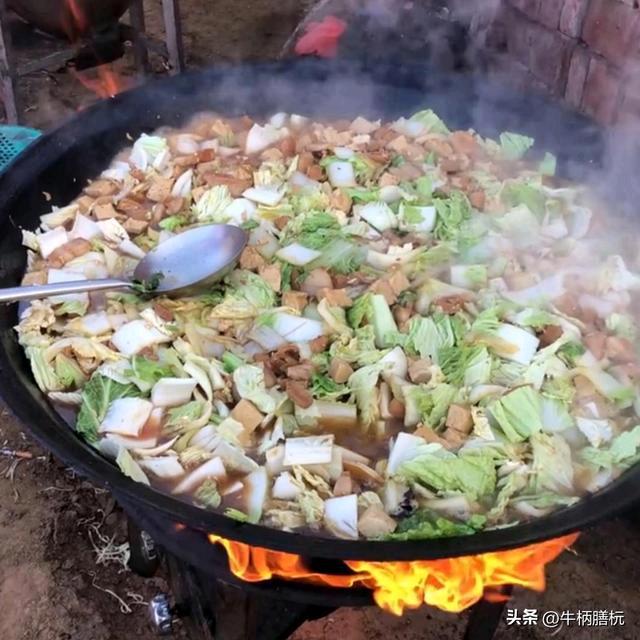 一中街棒骨炖大锅菜
