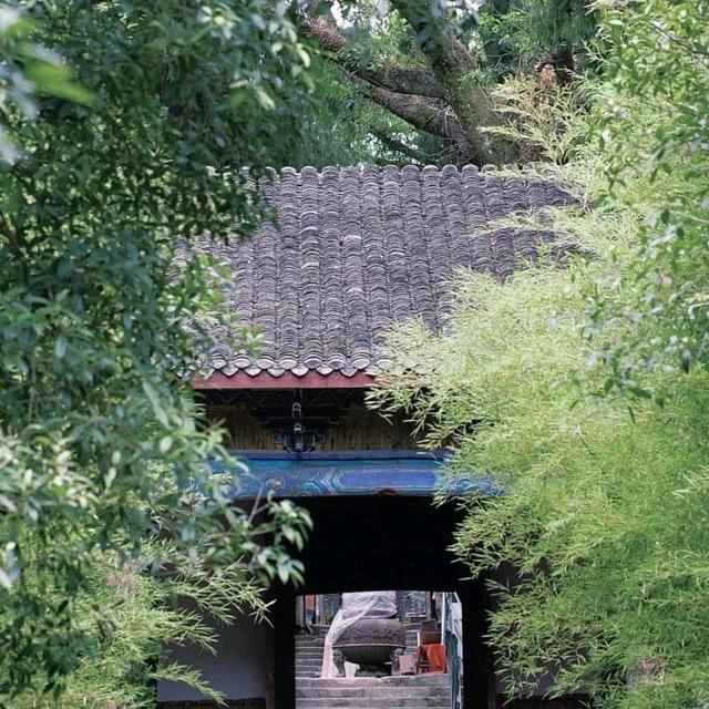 澐璟