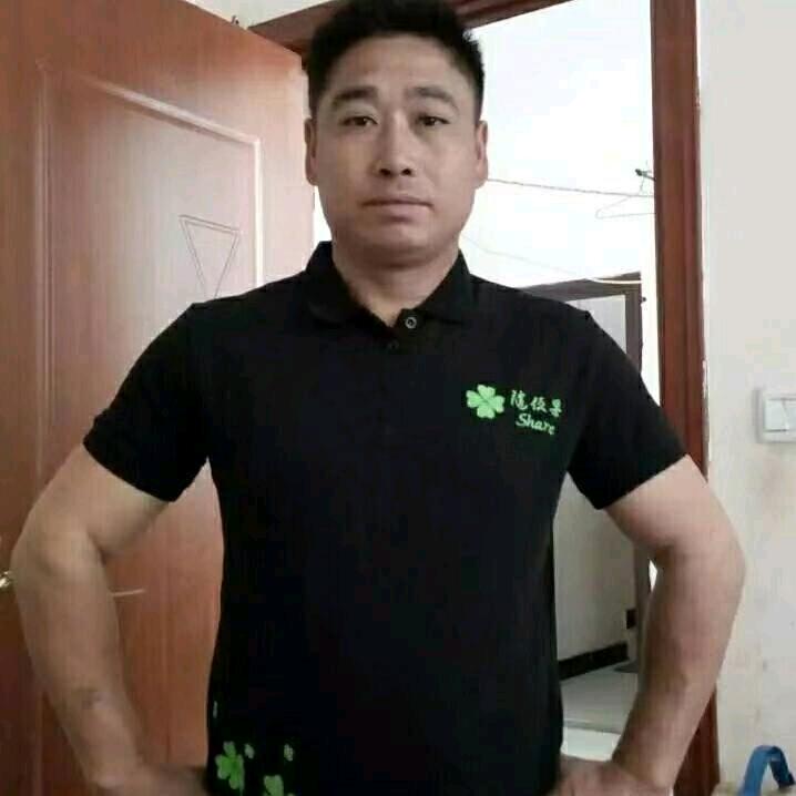 开着拖拉机唱情歌
