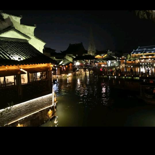 杨帆直行