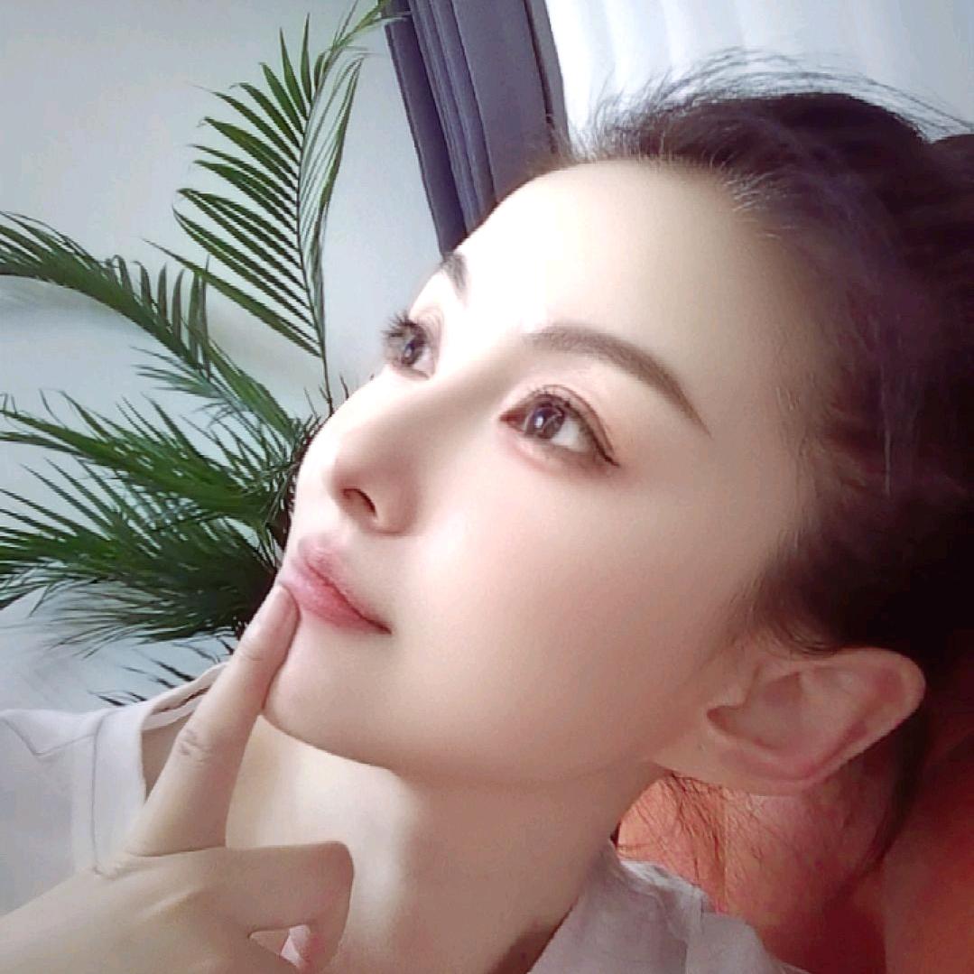 甜杏仁🌻🌻🌻