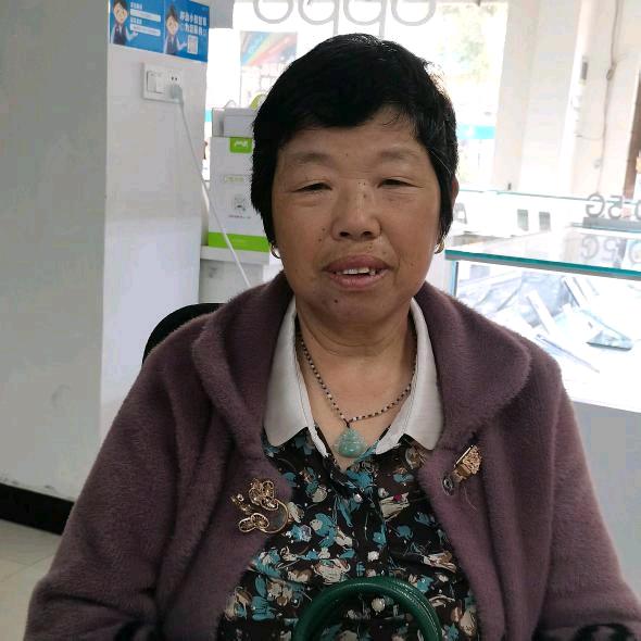 农村花姐,晚上七点半过后开播
