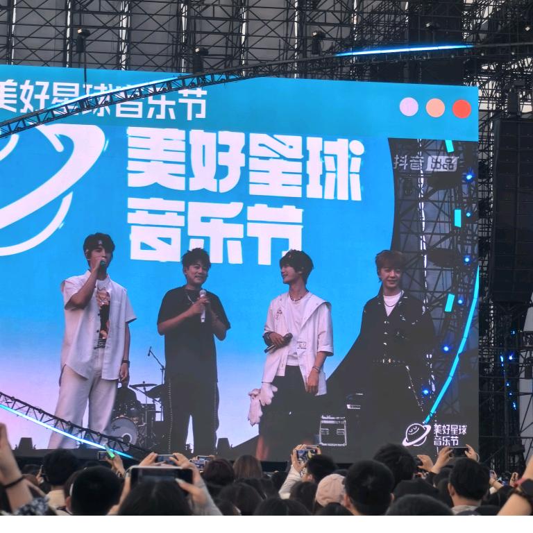 小王同学～