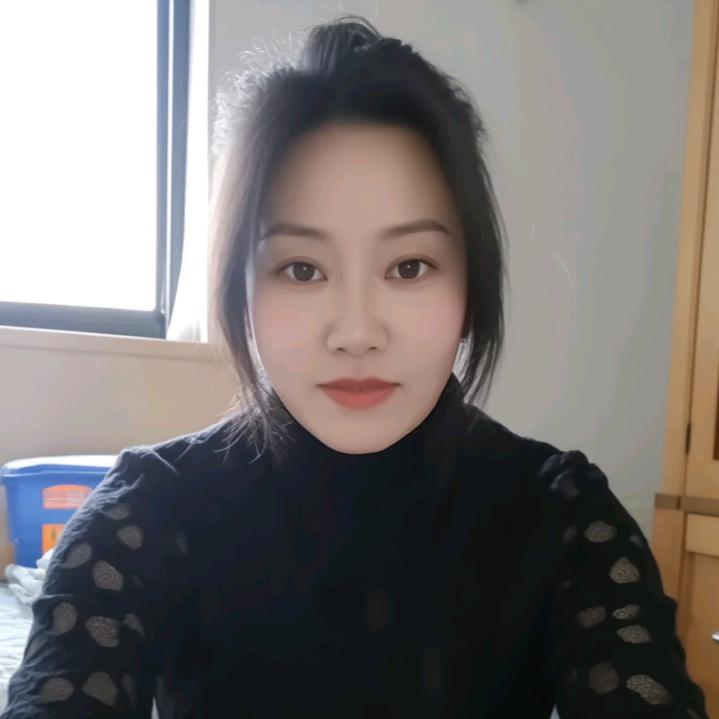 雪梅一个人生活