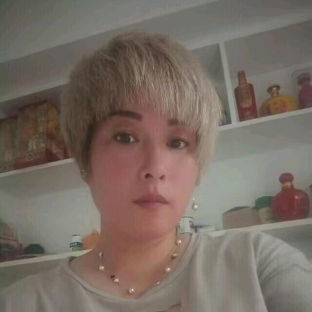 天使小魔女