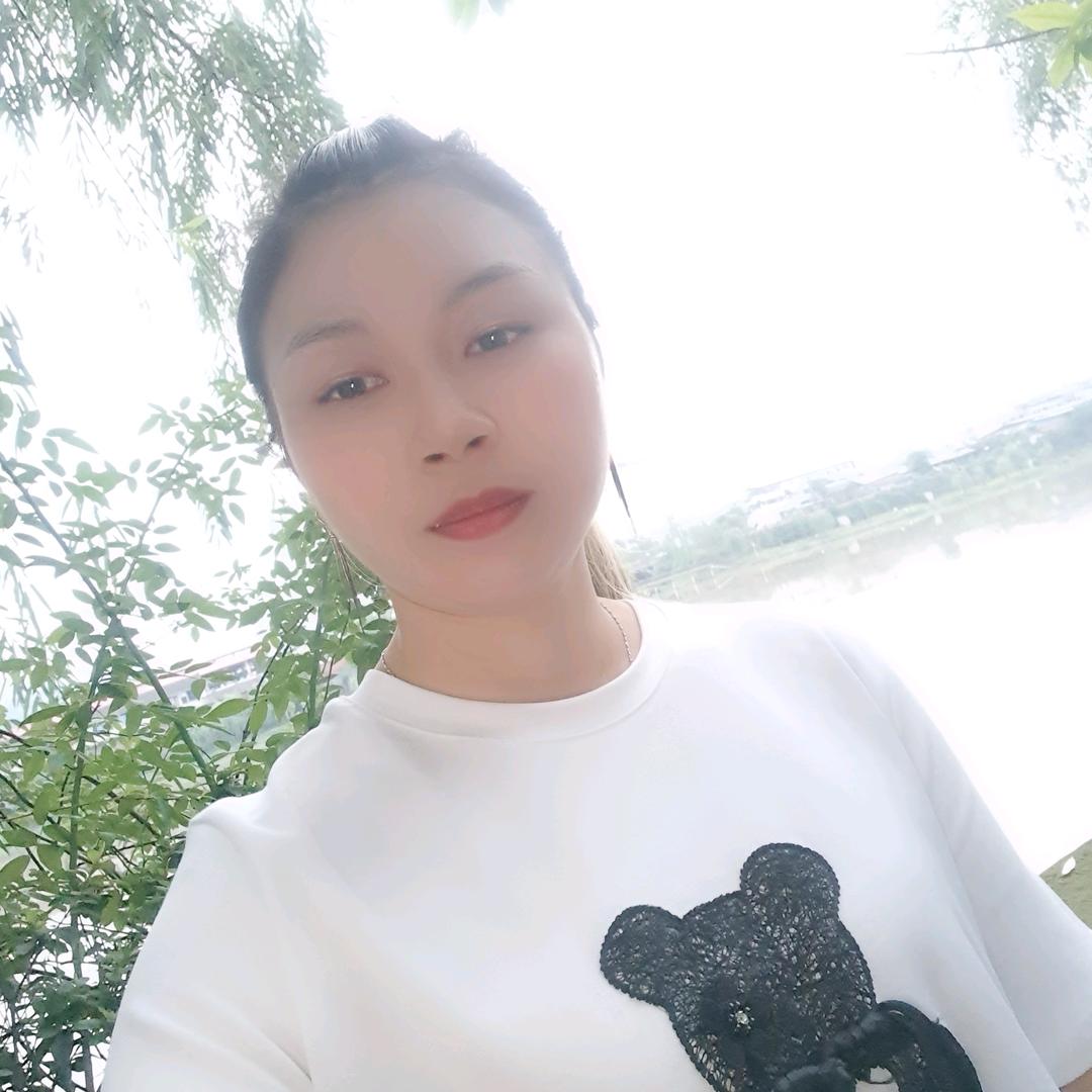 做轻体的娟娟妹