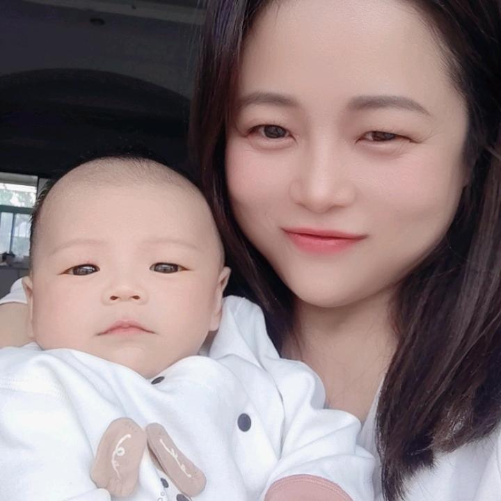 快乐的澄澄奶奶