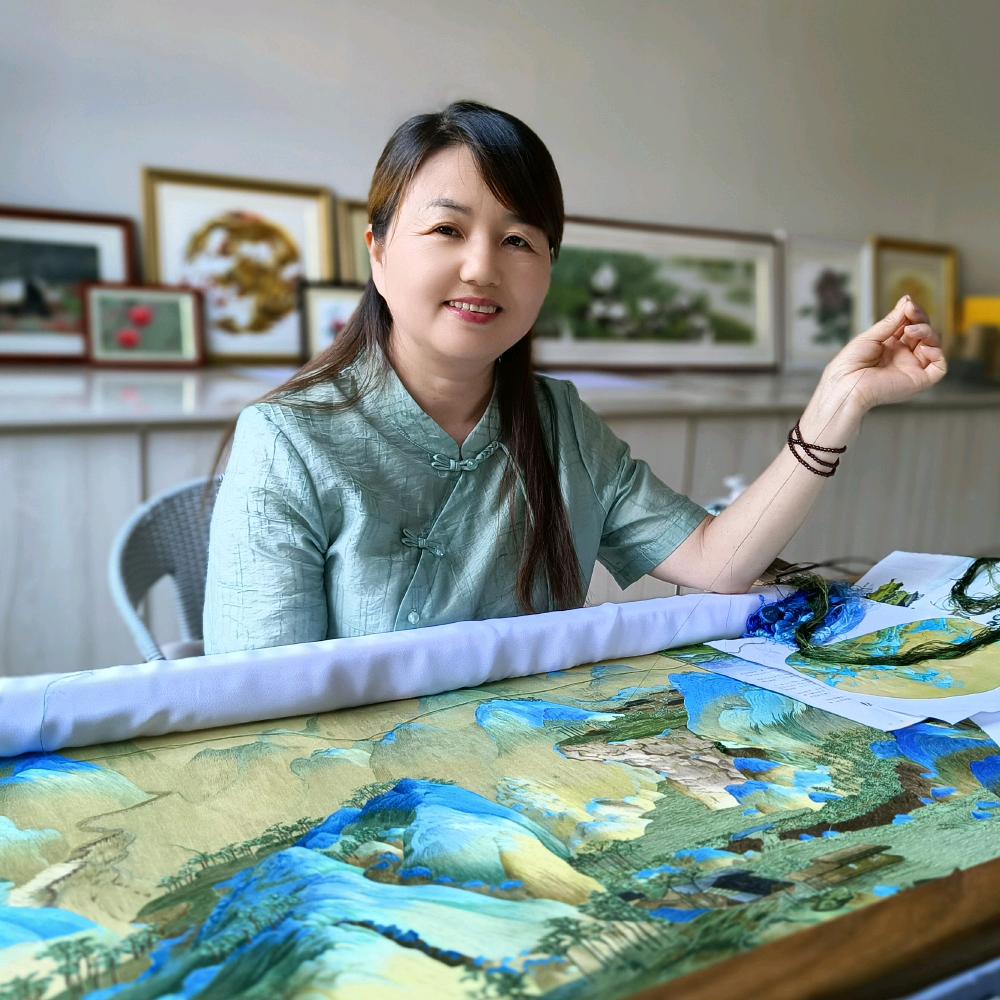 陕西刺绣大师王秀萍