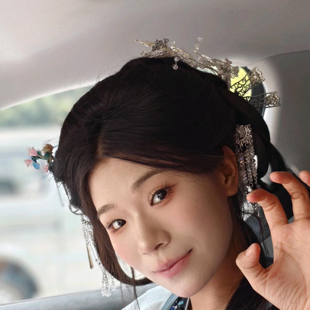 大馋丫头(世界碎片版)