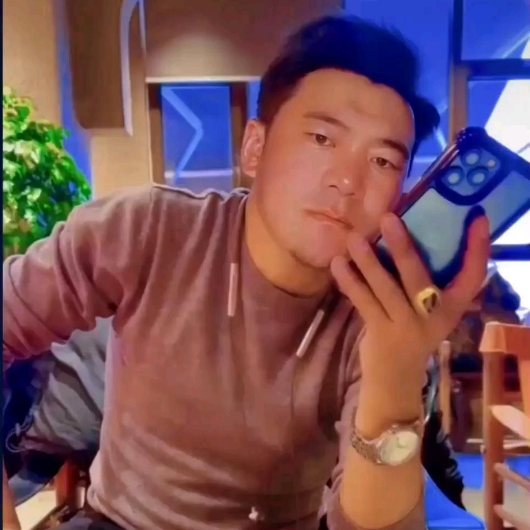 次仁曲培
