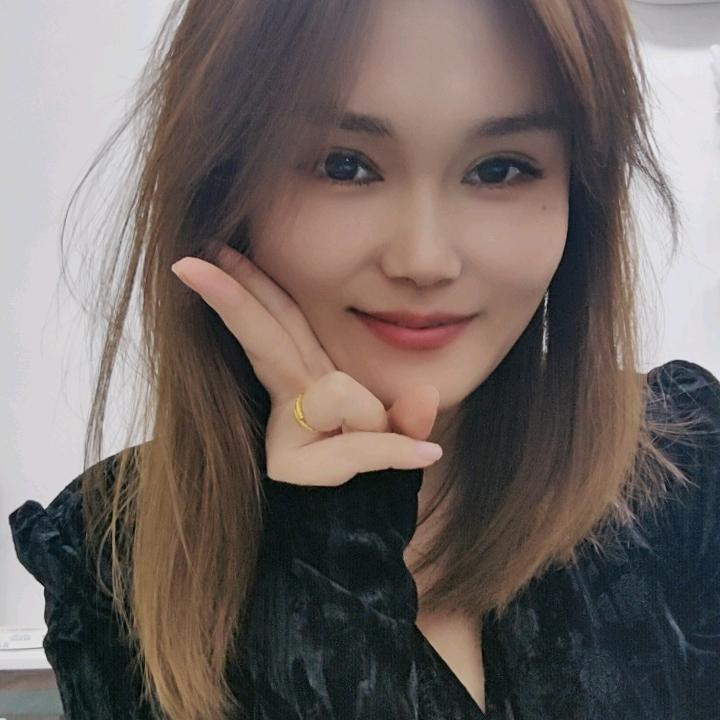 依佳人美甲美睫