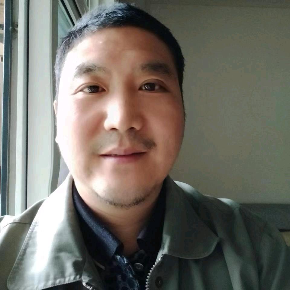 信阳小伙在武汉