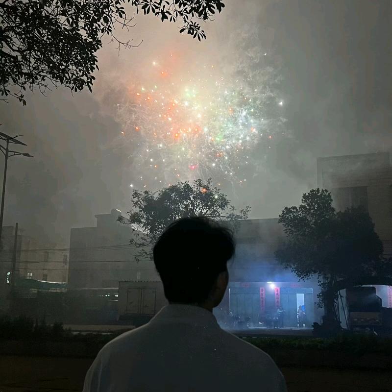 阿俊🕺- ̗̀  💡̖́-