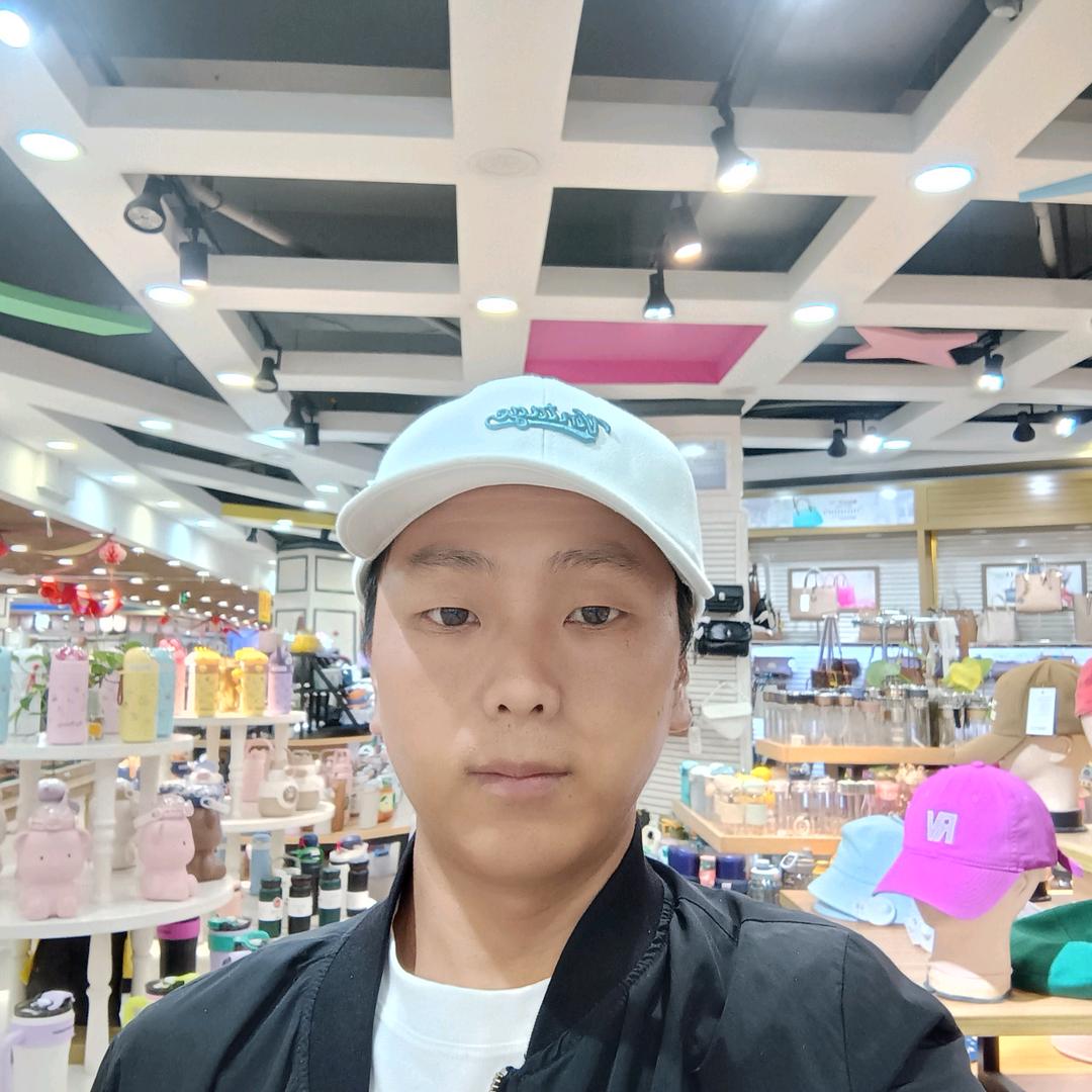 黄三哥。欢迎你来到直播间。新人开播请多多