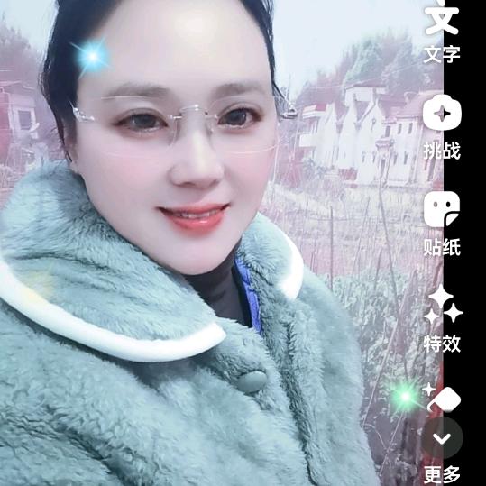帅帅妈演绎主播上午9:10开播。