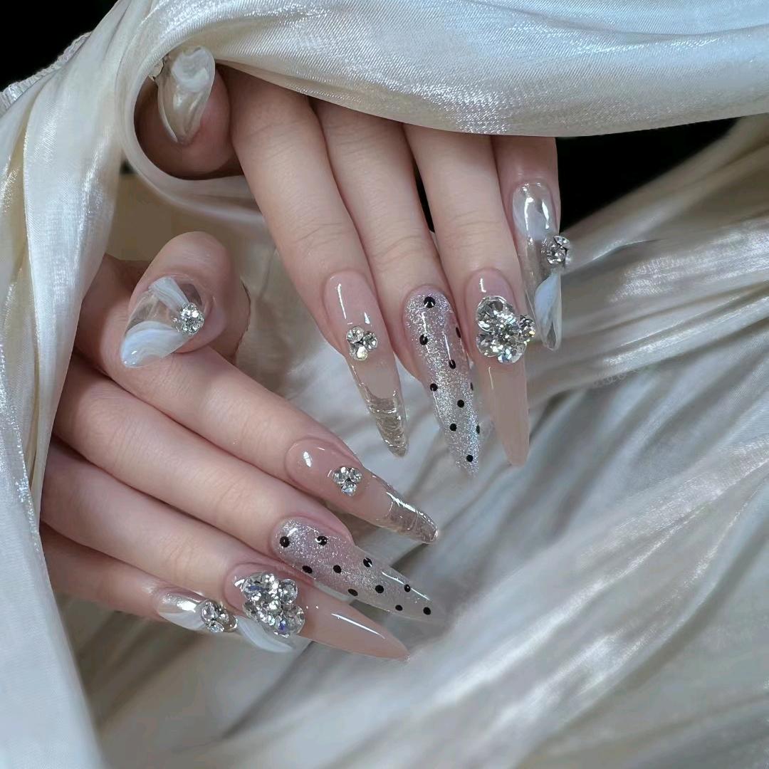 岐山敏敏美甲美睫