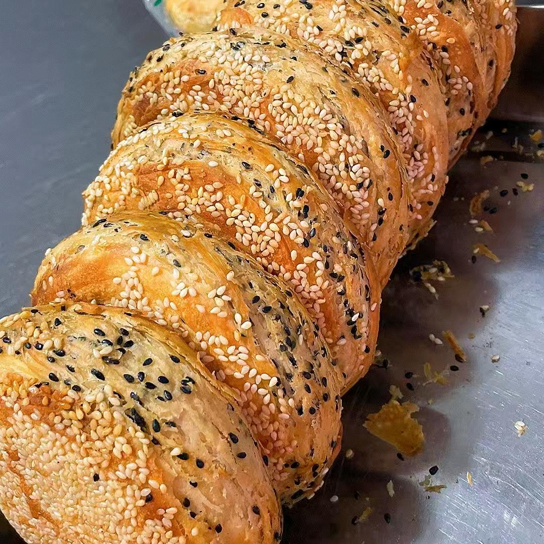 杰傲不驯(๑><๑）阿杰烧饼