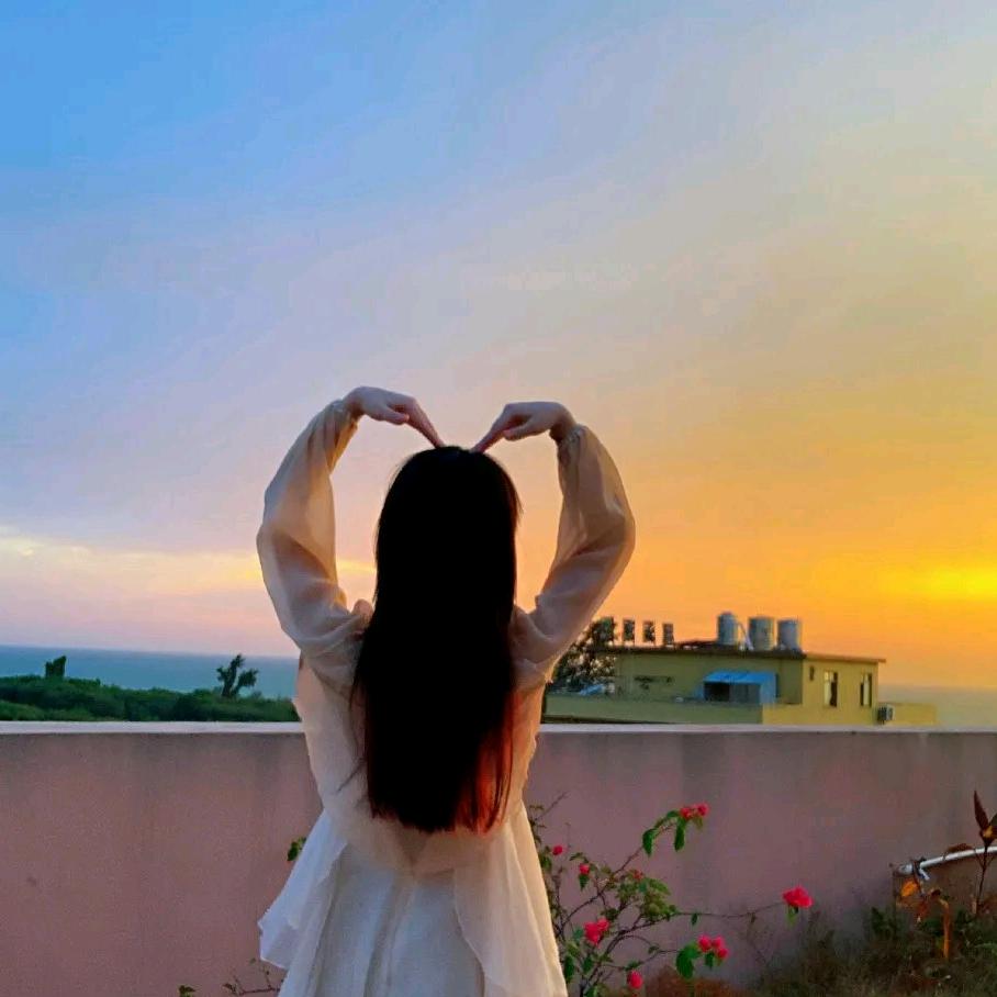 筱 菲