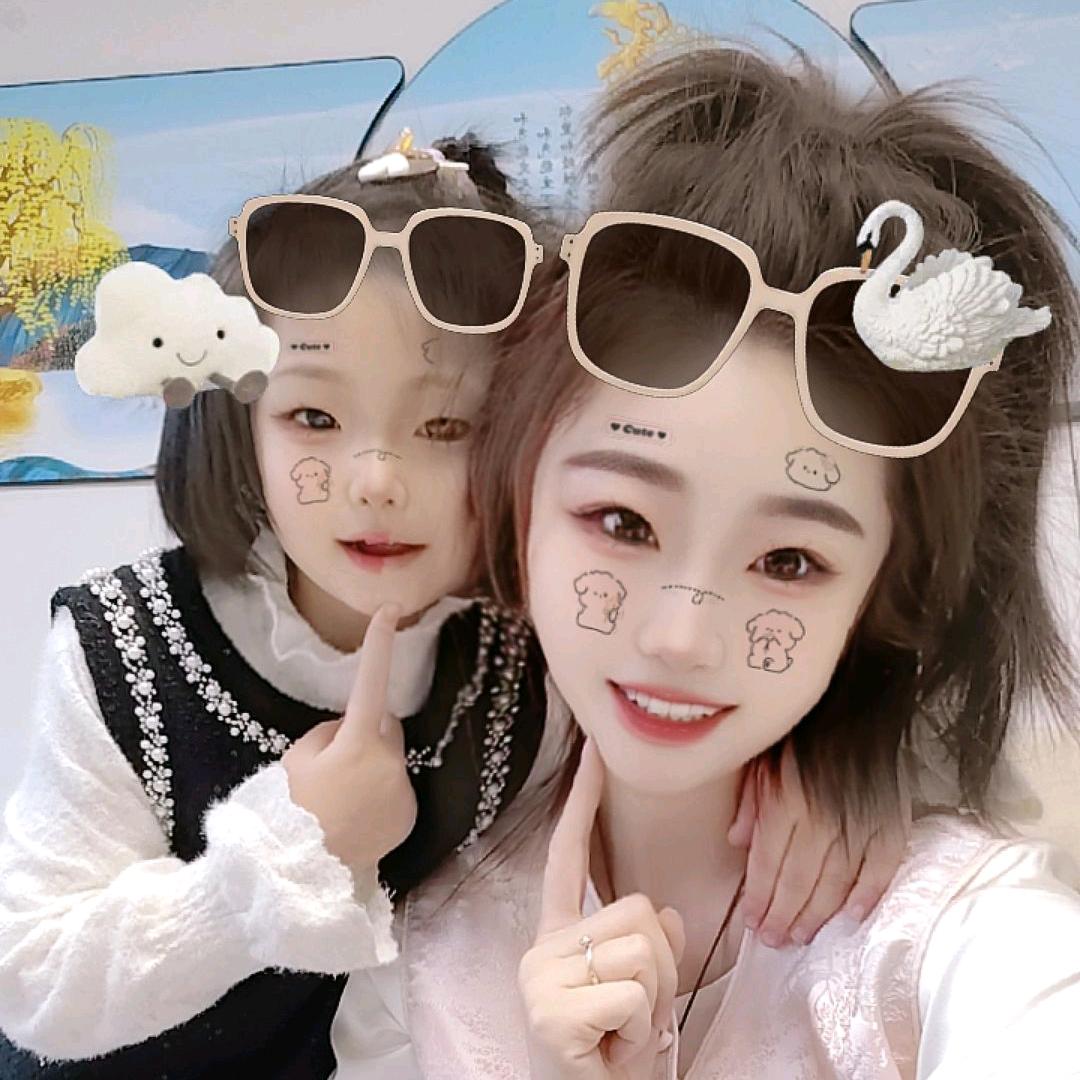 贪吃的小傲迪😋
