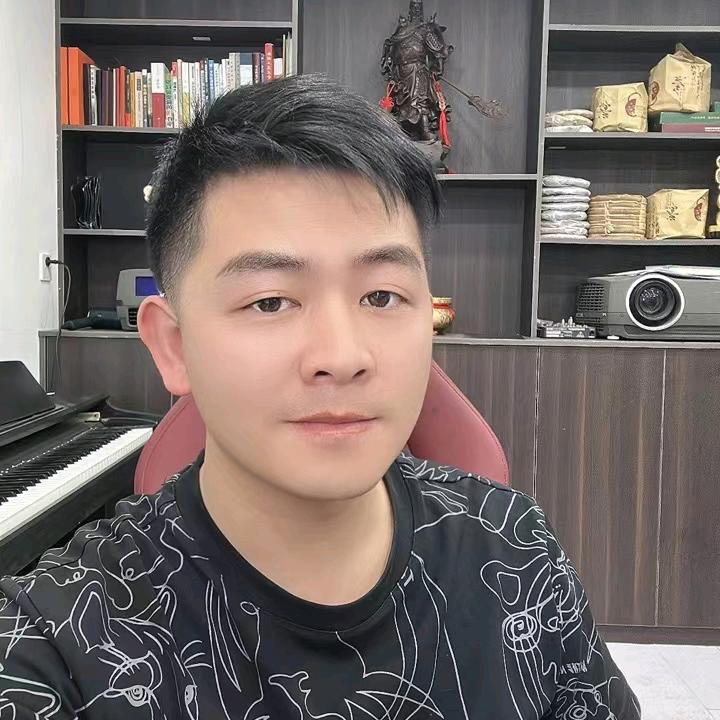 川渝男神、光神