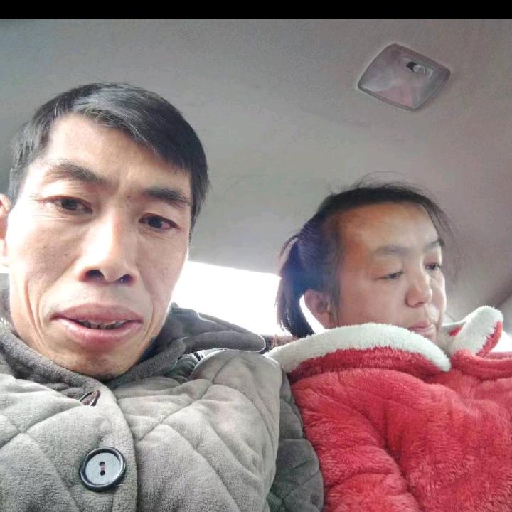 何好璋