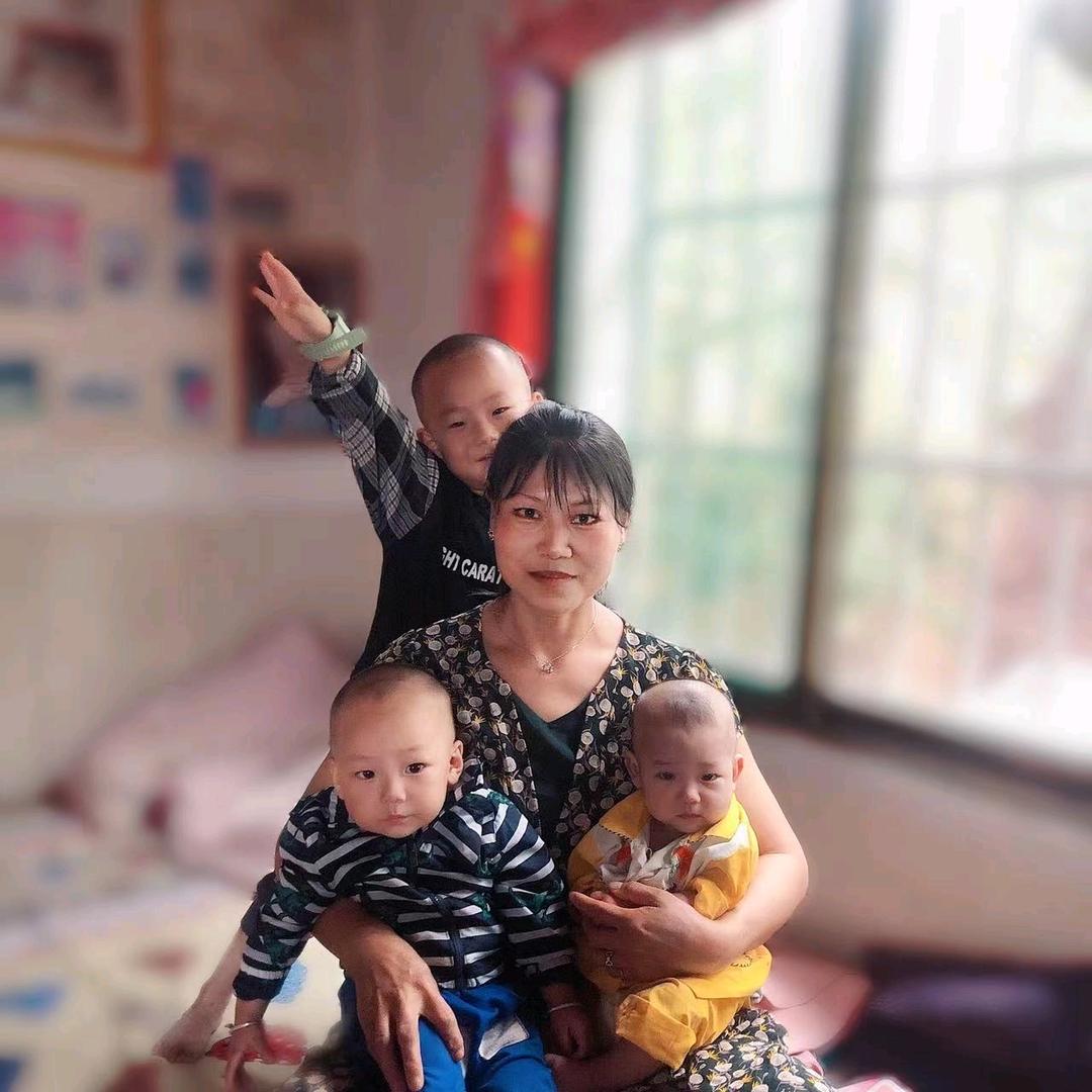 三个宝贝的奶奶👵