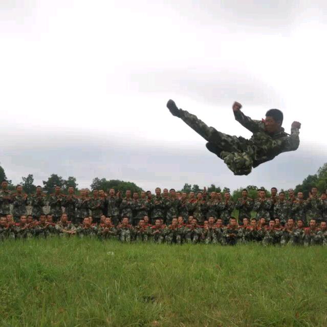 我把青春献给党