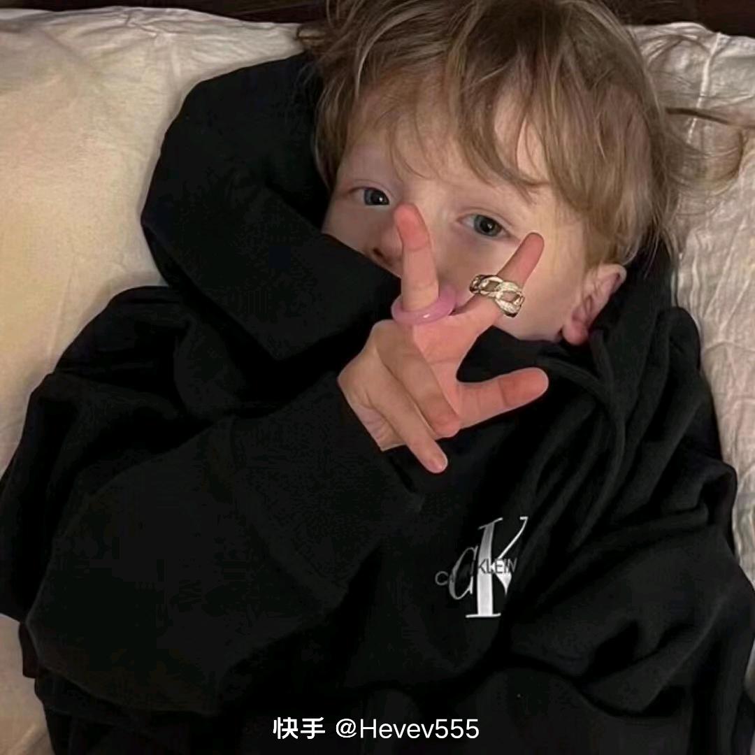 ᕙ远( ¤ 方〰 有¤你 )ᕗ