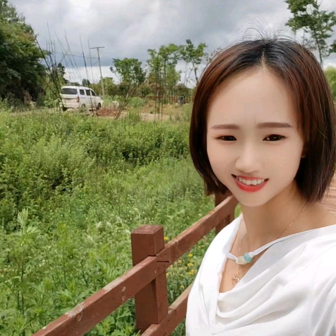 微笑的脸庞