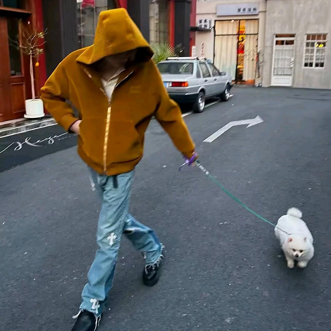 憋不住屎被护工暴打