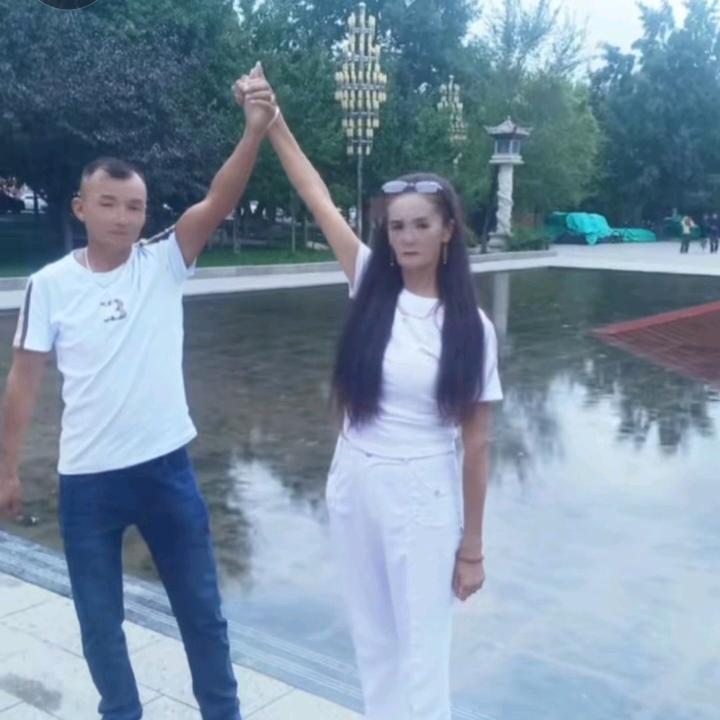 加那尔👩‍❤️‍👩
