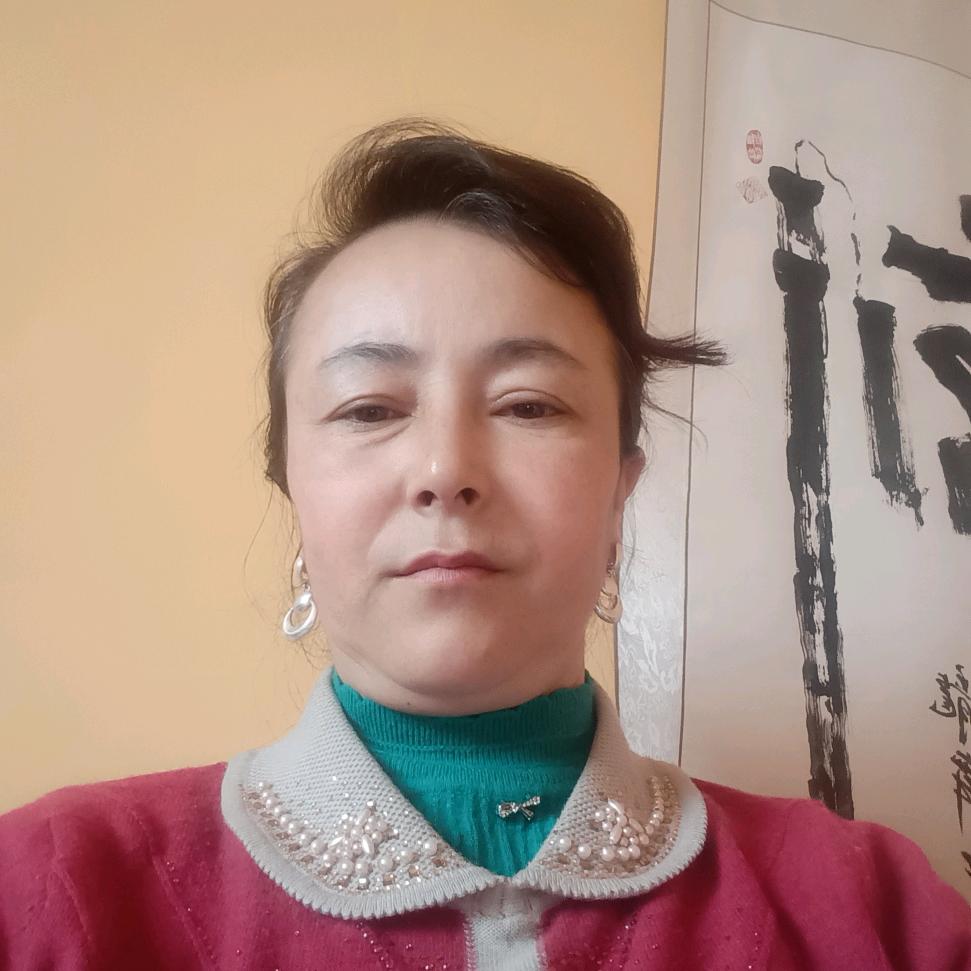 白雪烤肉家常饭手工做的。