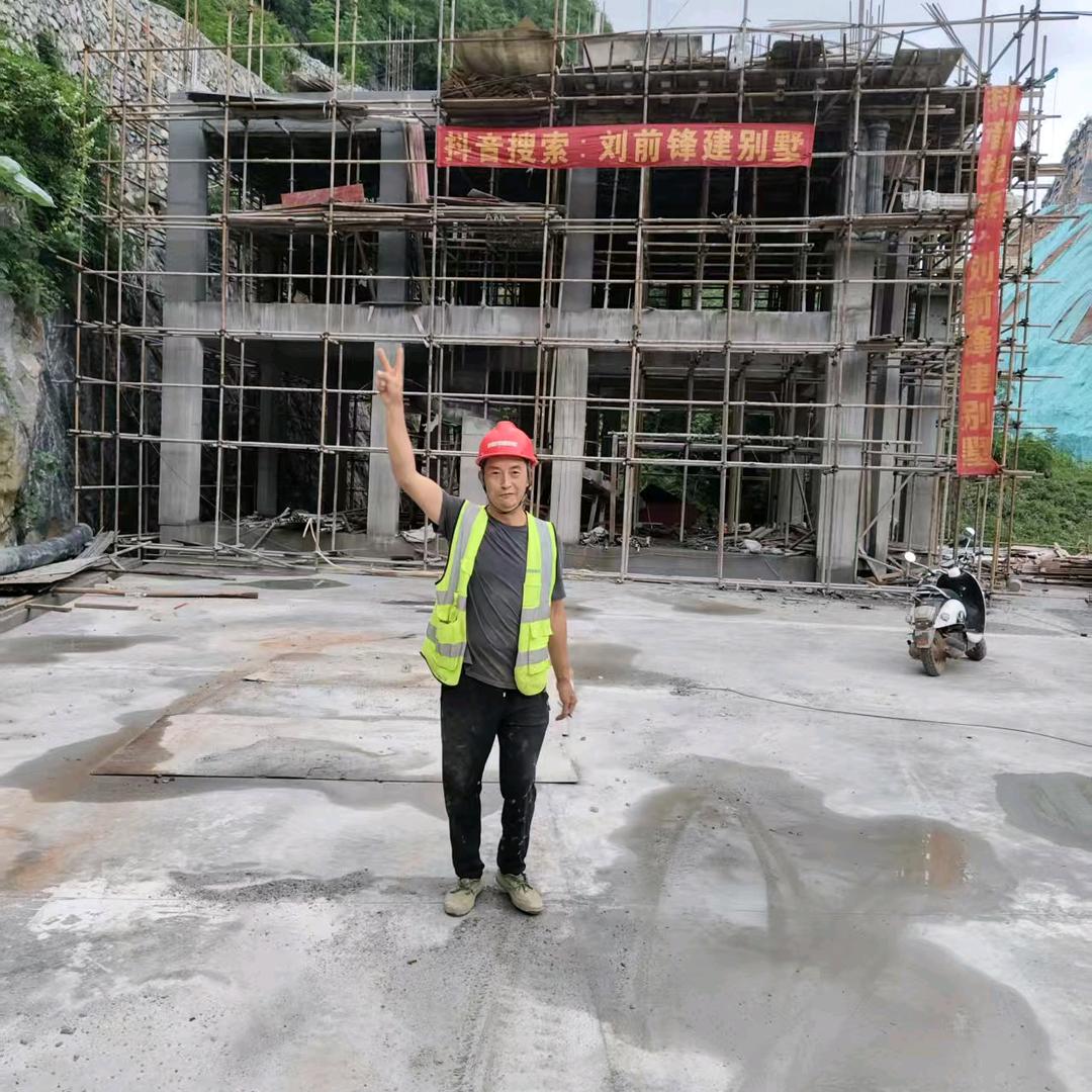 新林建房郑师傅