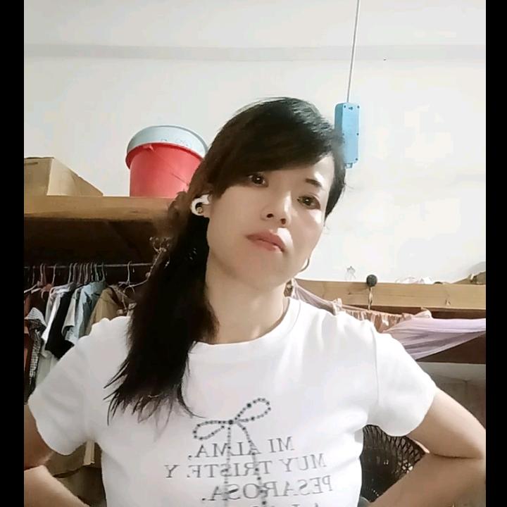 眼泪出卖了坚强