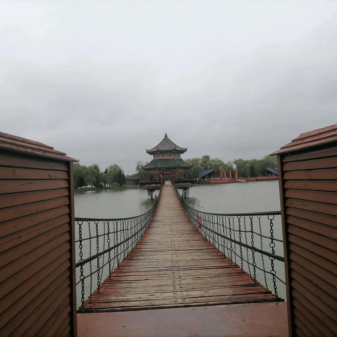 玻瑞图市
