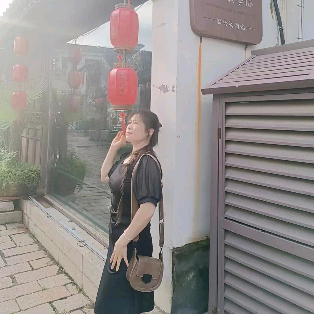 🦋な蝴蝶τ