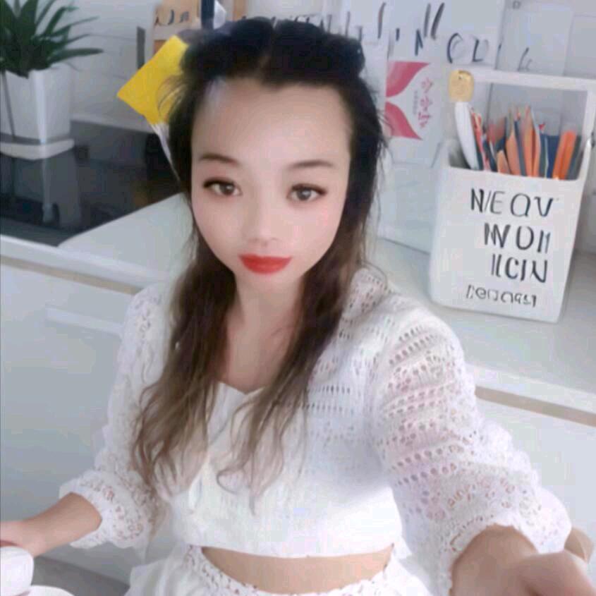 我最爱的人是小🍭蓝🌹蓝💖