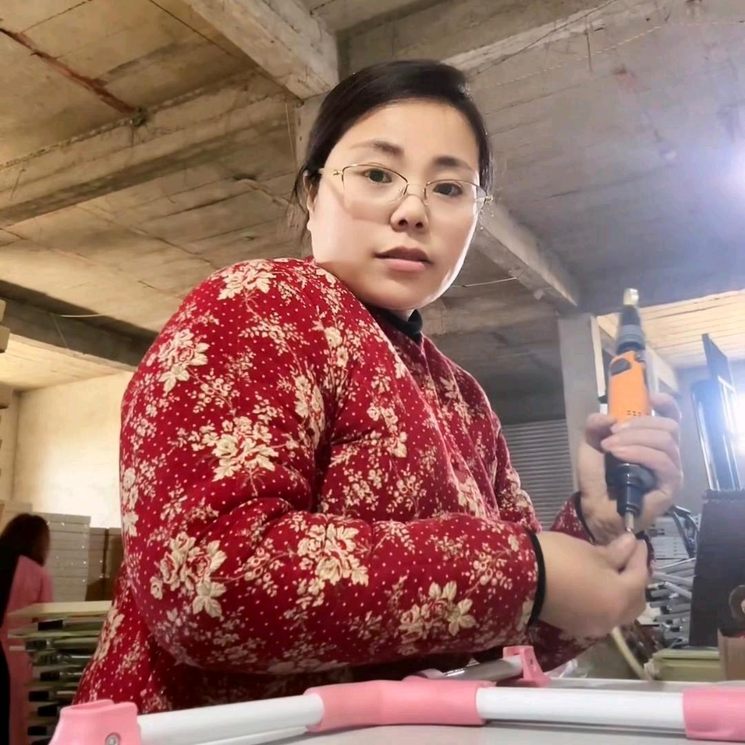 嘻嘻妈(小号首播)