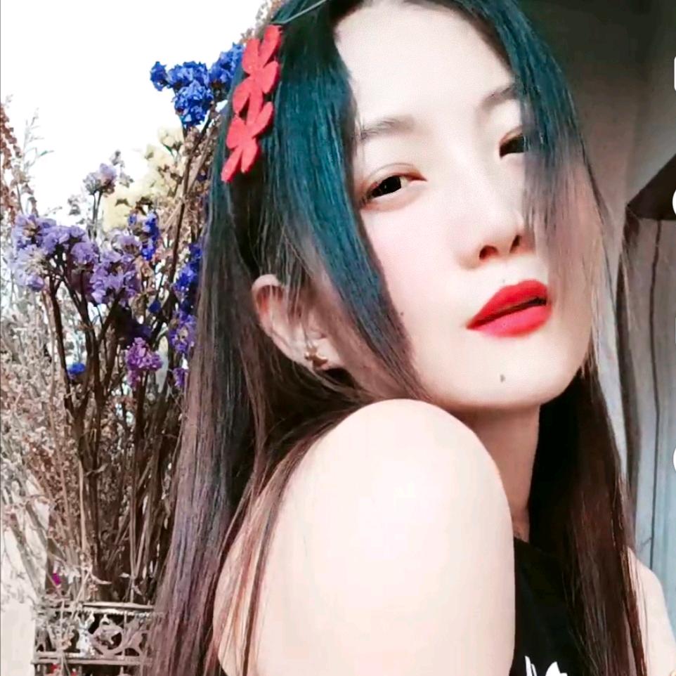 爱做梦的小女人