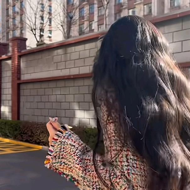 水瓶座女孩