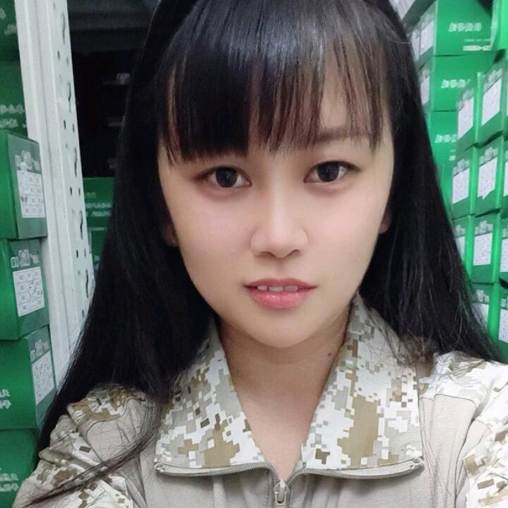 户外靴工厂捡漏