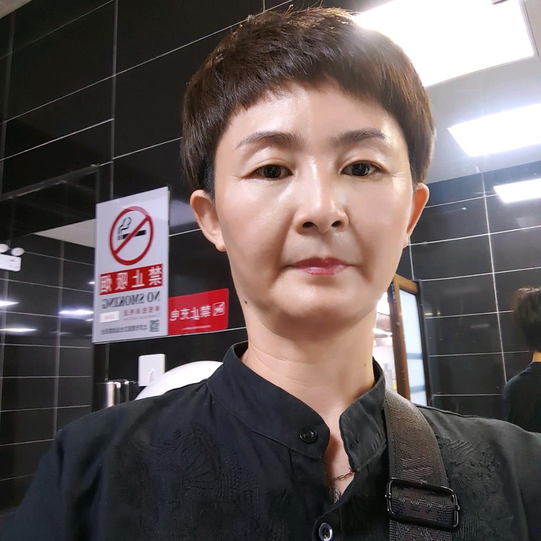 南吴町永霞创艺造型